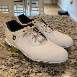 FJ golf shoes 10.5 good condition